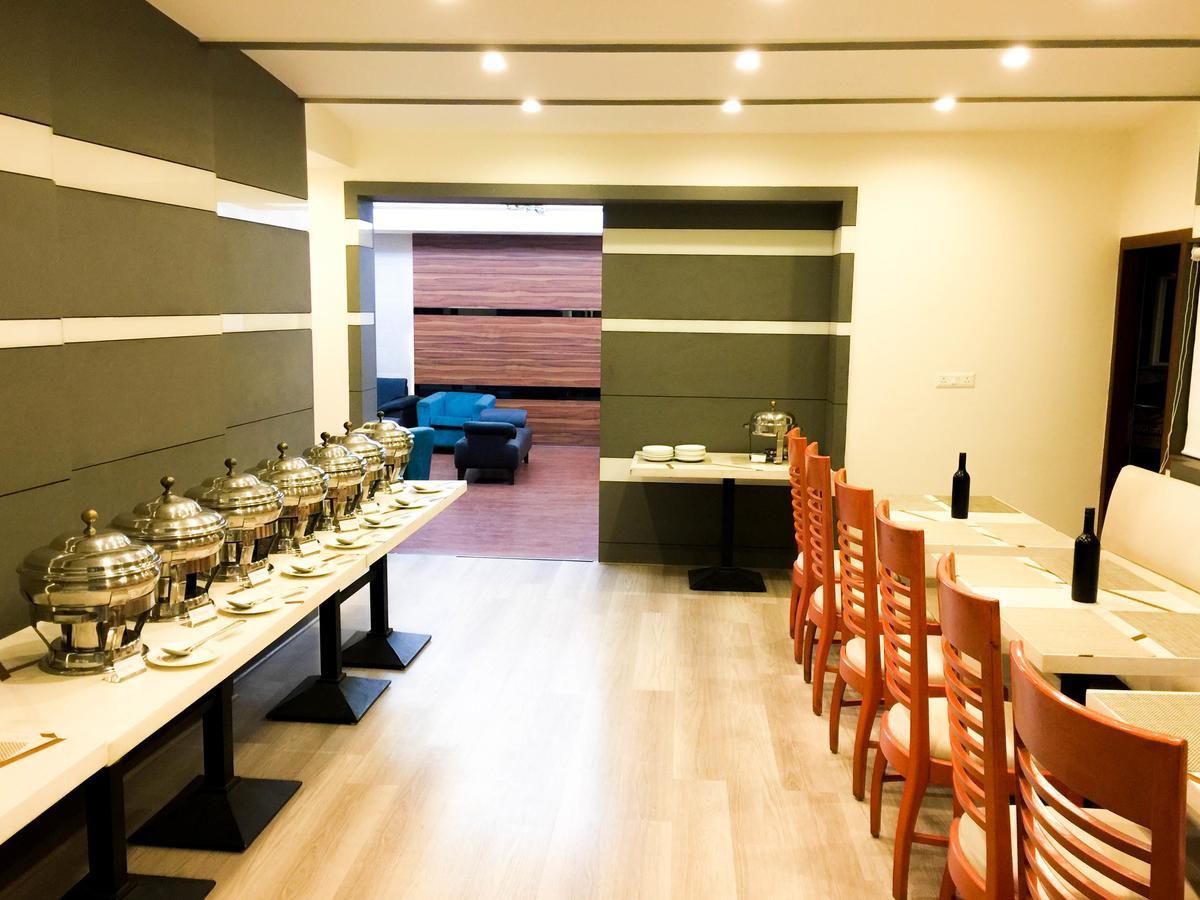 Grand Ffour Hotell New Delhi Eksteriør bilde