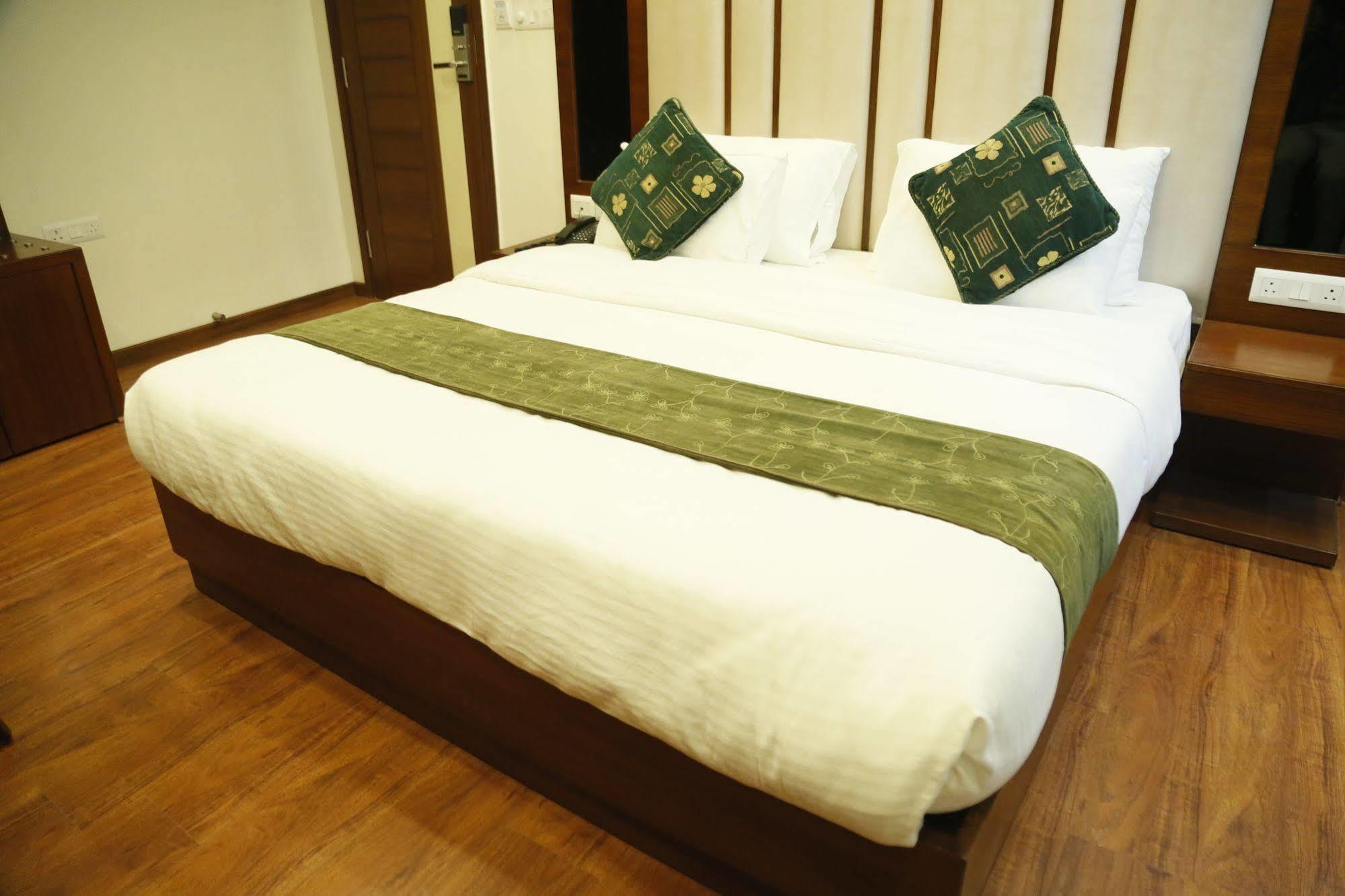 Grand Ffour Hotell New Delhi Eksteriør bilde